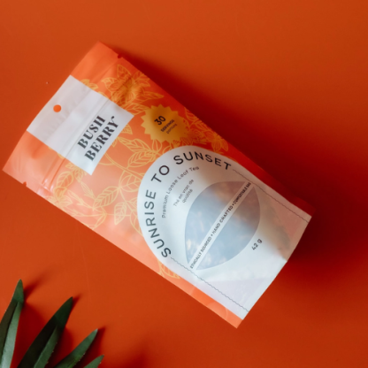 Bush Berry Sunrise To Sunset Green Herbal Tea – Hojicha with Chamomile, Rosemary & Ginger | Loose Leaf, Made in Canada, 72g - Image 3