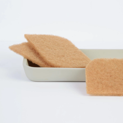 Oli & Ely Walnut Scour Pads (Set of 3) – Natural, Non-Toxic Scrubbers for Pots & Pans (Made in Canada) - Image 2