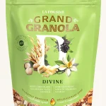 La Fourmi Grand Granola Divine White Chocolate Macadamia bag on a plain white background