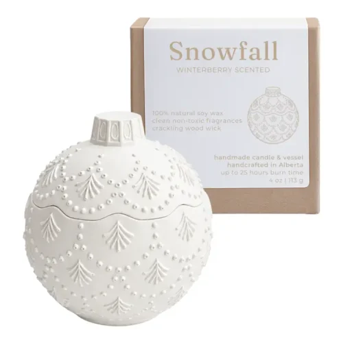 Studio Akiyo Snowfall Winterberry Wood Wick Candle in white ornament vessel with packaging box